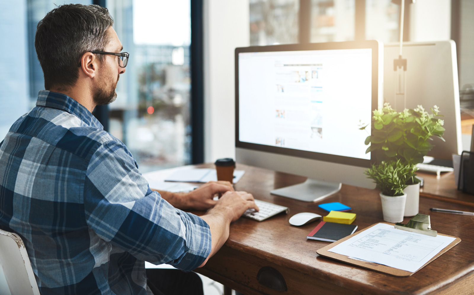 man computer working at home