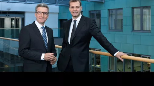 Dr. Stefan Hofschen und Christian Helfrich, Geschäftsführung der Bundesdruckerei Gruppe GmbH