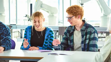 Hier geht es zur Seite Duales Studium Betriebswirtschaftslehre mit Fachrichtung Industrie