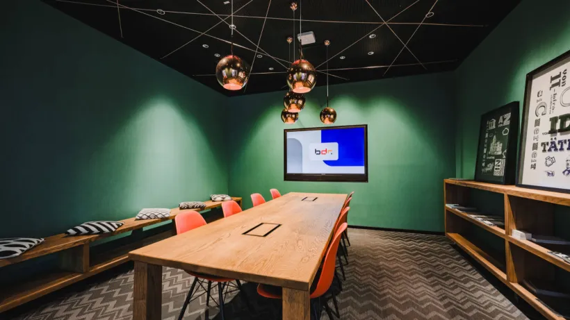 The picture shows the meeting-room in the show pavilion.