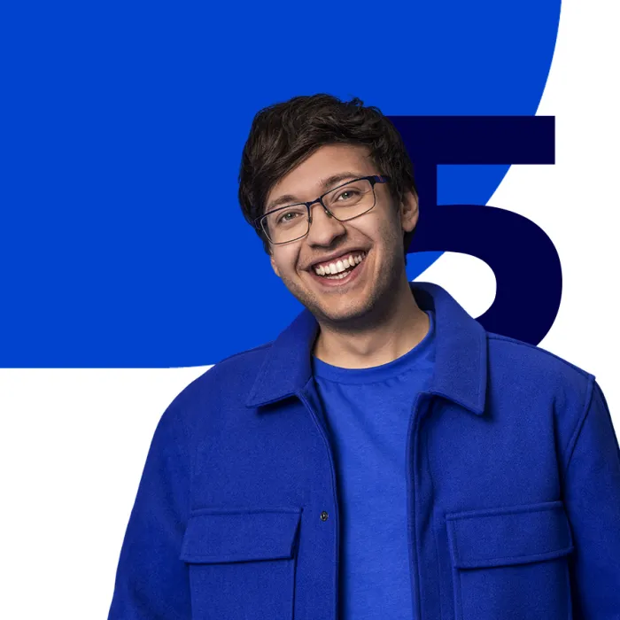 View of Fabian Rosenhoff with a five in the background