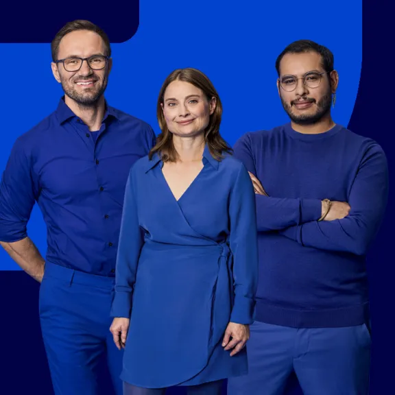 Picture of three Bundesdruckerei employees from the IT department
