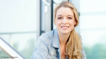 Portraitfoto der Wissenschaftsjournalistin Lisa Ruhfus 